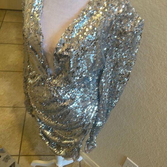 OW Collection Size L Sequin Glitter Dress Silver Vegas Nightclub Cocktail Mini - Picture 5 of 11